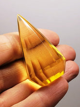 Load image into Gallery viewer, Yellow Andara Crystal Vogel Style Tower