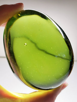 Green - Light Andara Crystal Jumbo Egg 636g