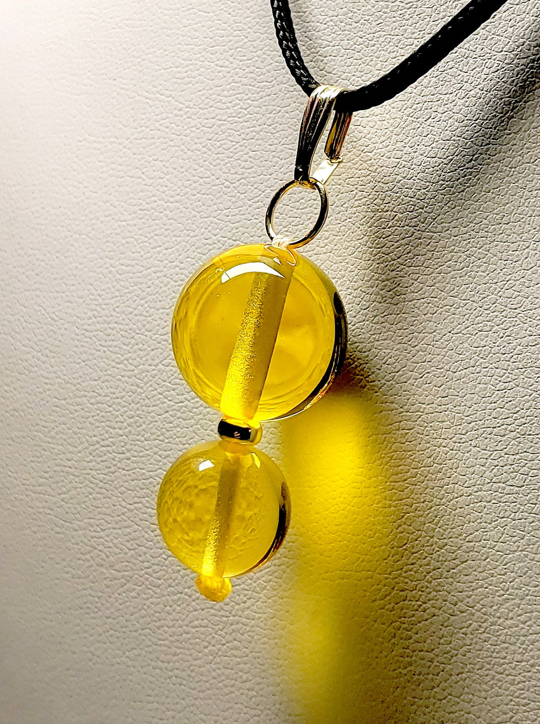 Yellow - Golden Andara Crystal with Gold Pendant (1 x 16mm 1 x 12mm)