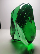 Load image into Gallery viewer, Green (Emerald Shift) Andara Crystal 2.845kg