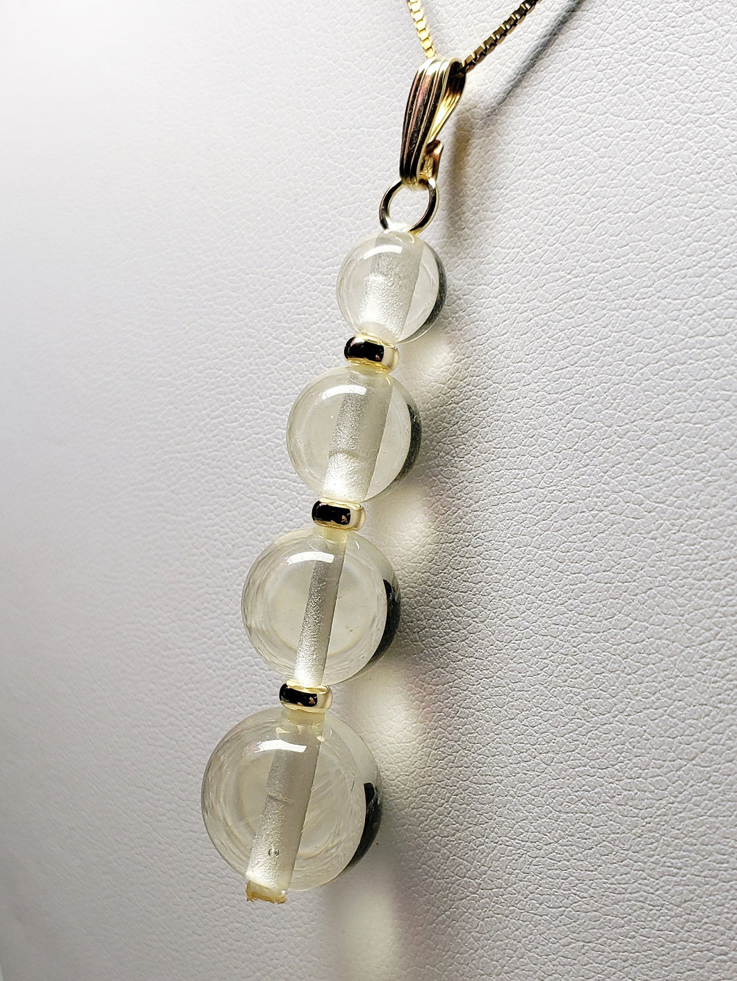 Gold Light Andara Crystal Pendant with gold ( 1 x 8mm-14mm)