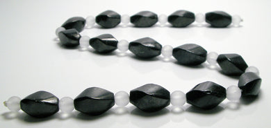 Shungite & Frosted Quartz Sinus Therapy Strand - Tools4transformation
